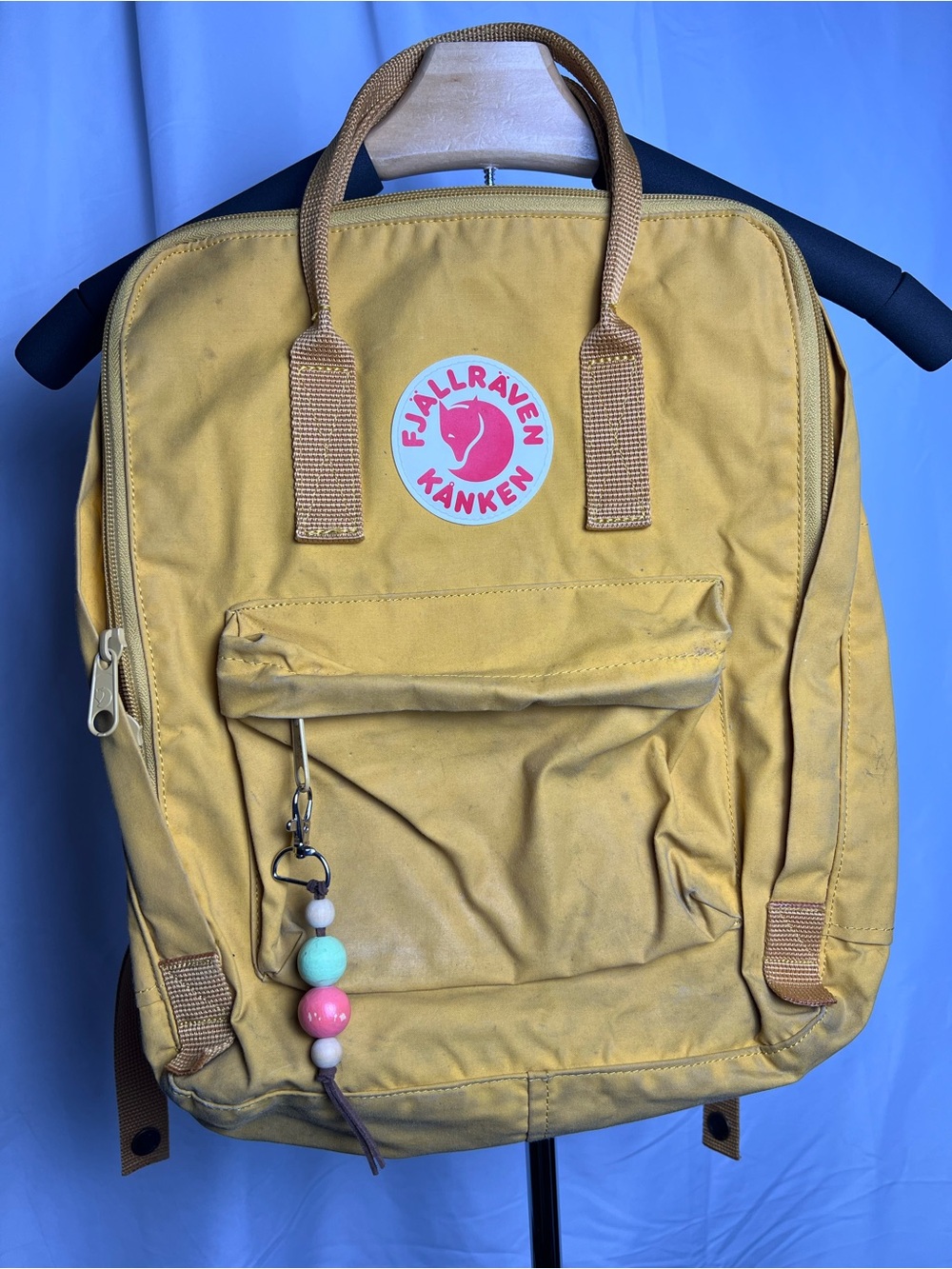 Fjallraven Kånken Backpack in Mustard Yellow Interior